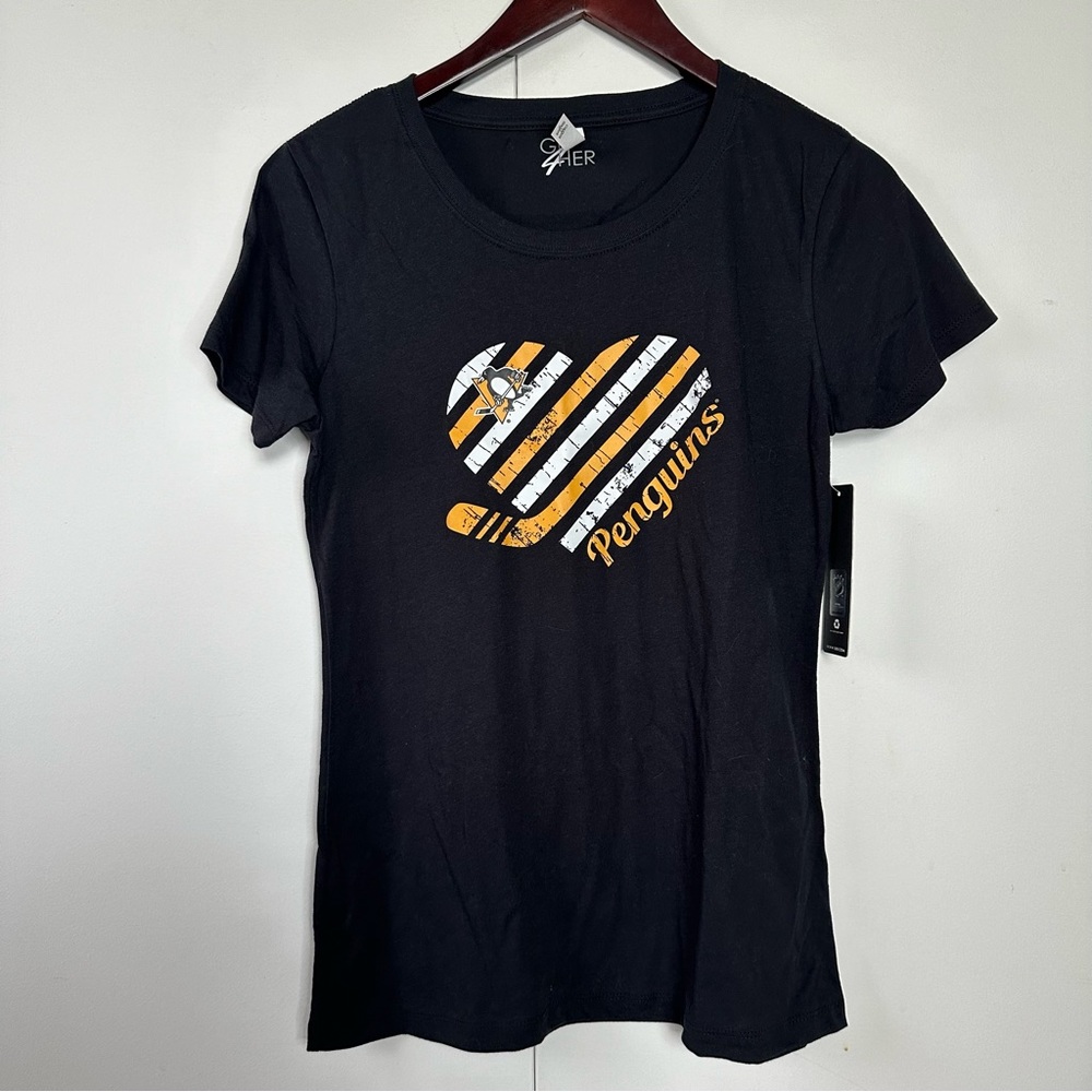 NWT Pittsburgh Penguins Women’s Black T-Shirt
